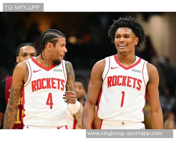 杰伦布朗荣获ESSENCE风云男士称号展现球场内外的卓越贡献 杰伦布朗荣获ESSENCE风云男士称号展现球场内外的卓越贡献