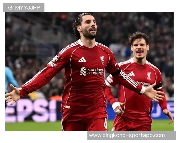 乔科尔评选英超最佳阵容索博斯洛伊独占红军席位引热议 乔科尔评选英超最佳阵容索博斯洛伊独占红军席位引热议