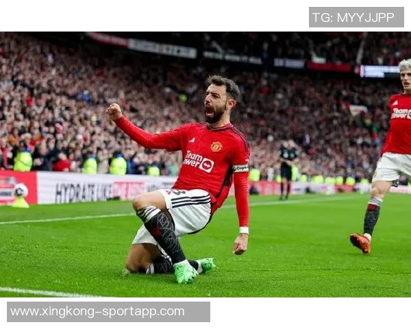 太阳报分析曼联与曼城对决阵型姆伯莫领衔锋线B费回归核心位置