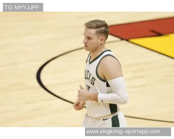 梅里尔表现出色三分球命中率高达六成贡献19分4篮板正负值显著提升