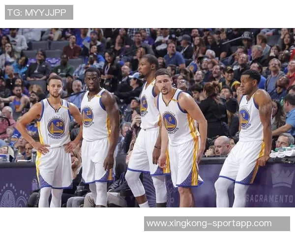 NBA揭幕战前瞻库里成为历史第十位为同一球队效力17年的球员