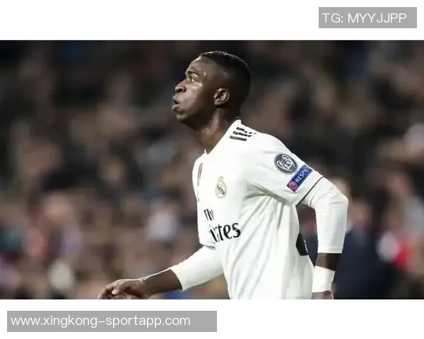 维尼修斯拒绝皇马税后2000万年薪续约报价欲求3000万年薪引发关注