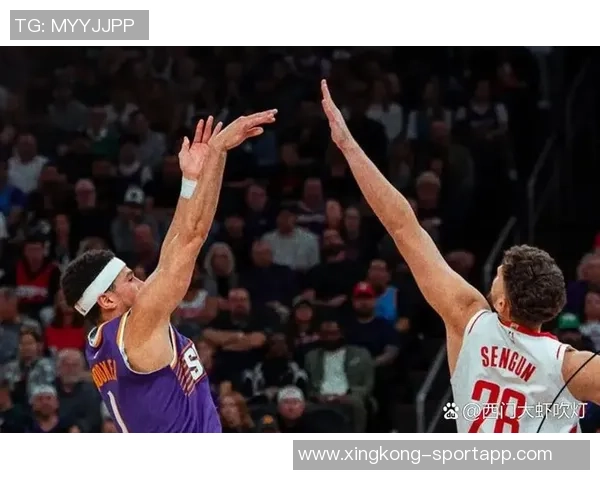 里德谈戈贝尔第四节缺阵称他会为替补队友的表现感到欣慰